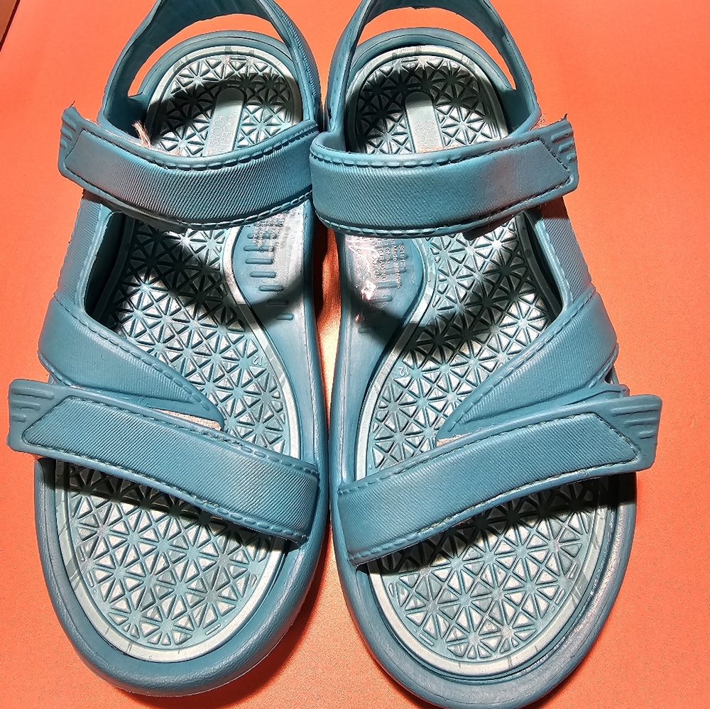 Ocean + Coast Aqua Tie Dye Sandals Size  11 /12  Girls Brand New In Box